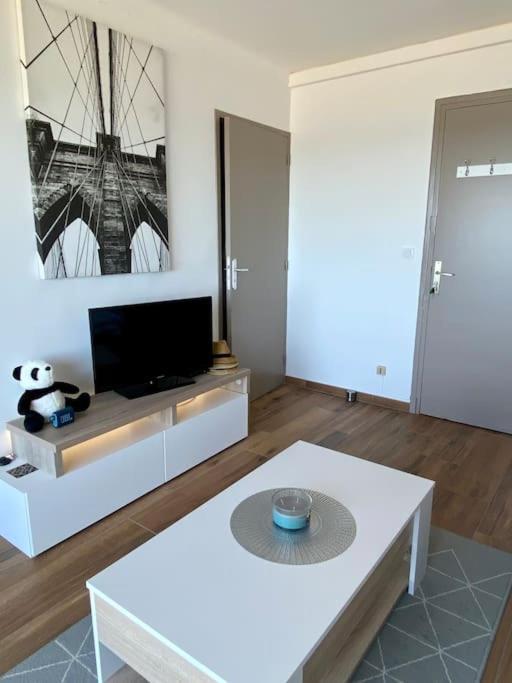 Magnifique Studio Vue Mer Apartment กาเนต์-อ็อง-รูสซียง ภายนอก รูปภาพ