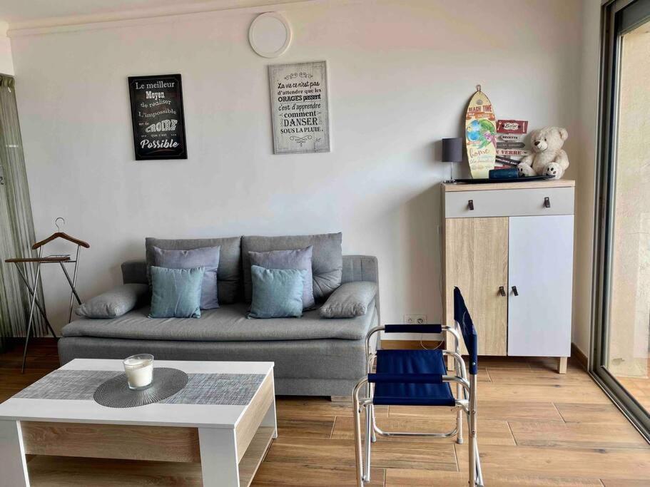 Magnifique Studio Vue Mer Apartment กาเนต์-อ็อง-รูสซียง ภายนอก รูปภาพ